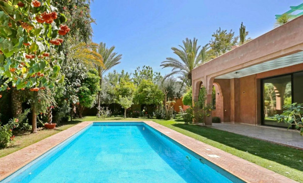 Villa Lola